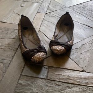 DKNY brown glitter and black flats
